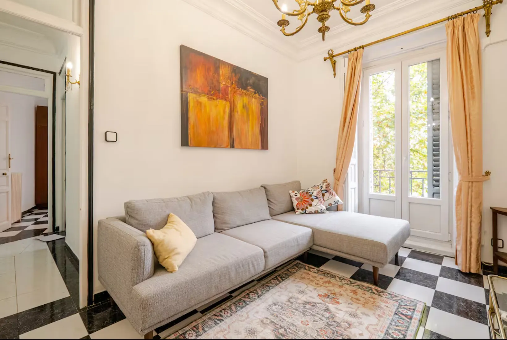 3-Bedroom Apartment in Paseo de Santa María de la Cabeza, Madrid (1637835) ROOM 1
