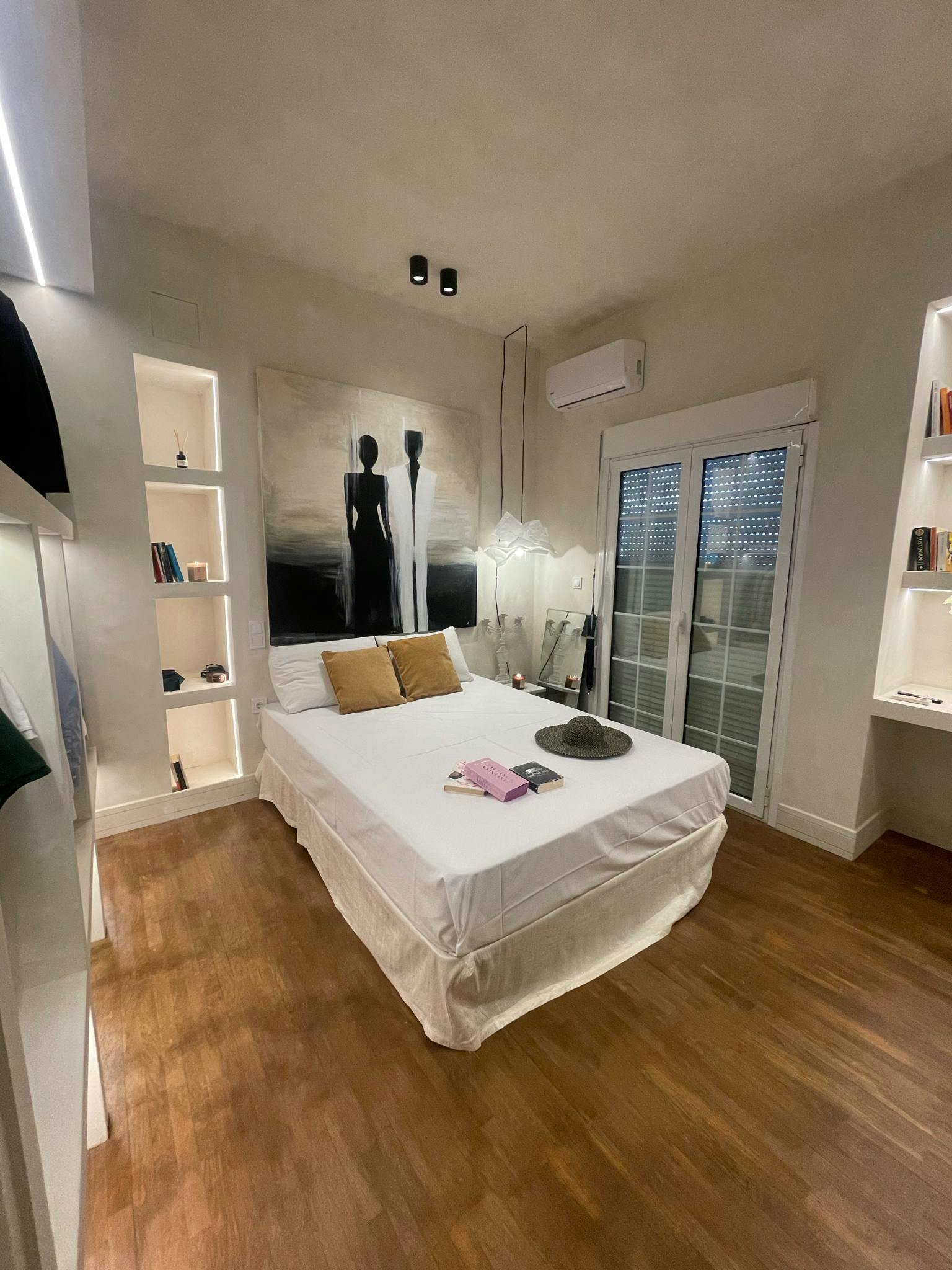 Private room for rent for €490 per month in Athina, Chrisostomou Smirnis