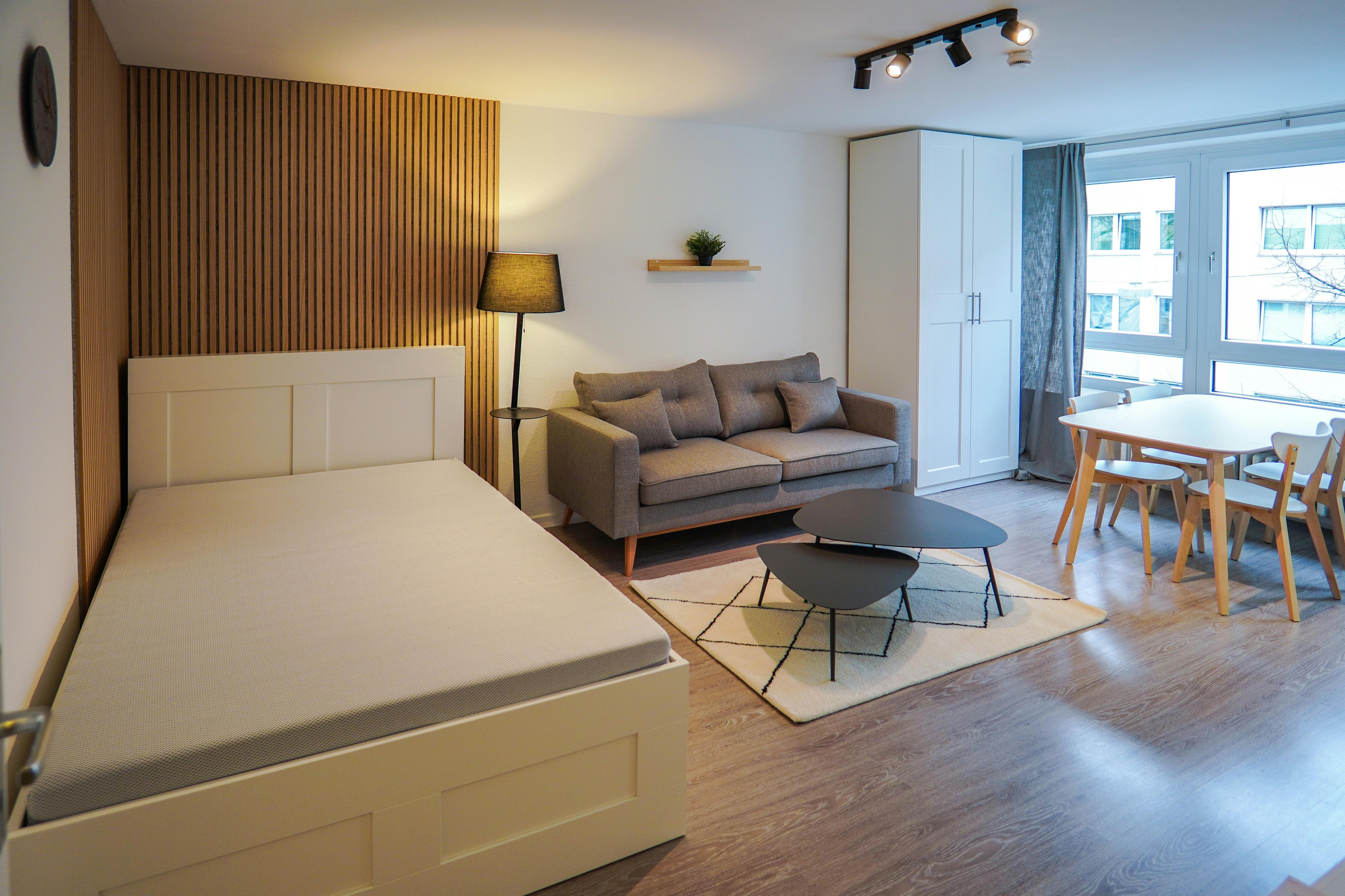 Apartment Düsseldorf, 1 bed — photo 2