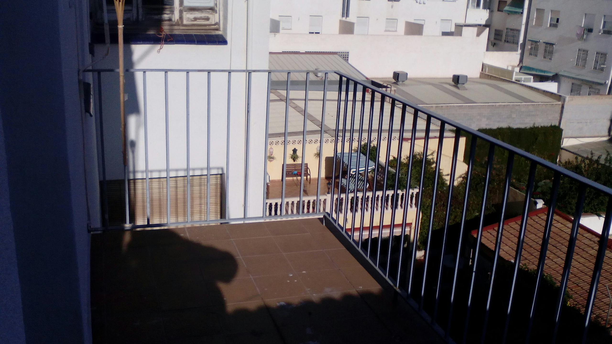 Single room Alicante, 1 bed, 9m² — photo 10
