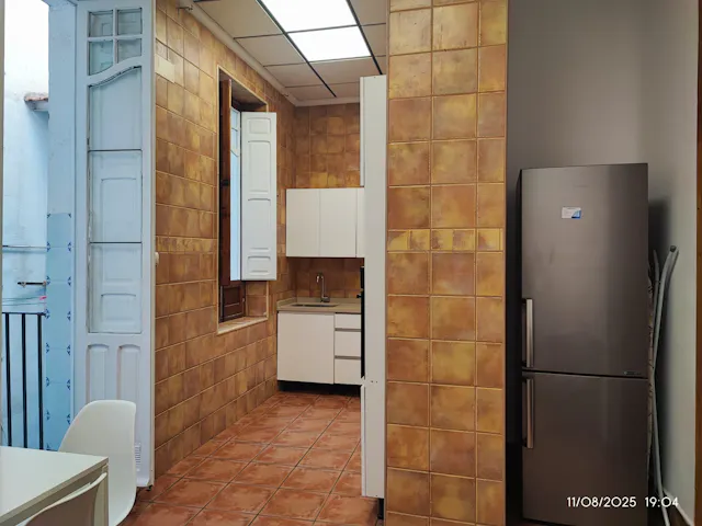 Private room in Calle Segura, Alicante (1638133) room image 90