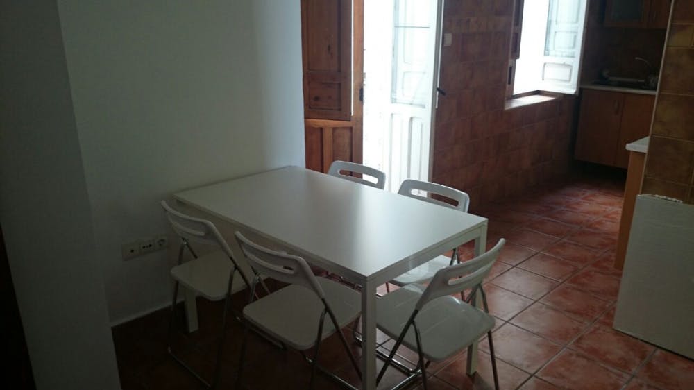 Single room Alicante, 1 bed, 9m² — photo 8