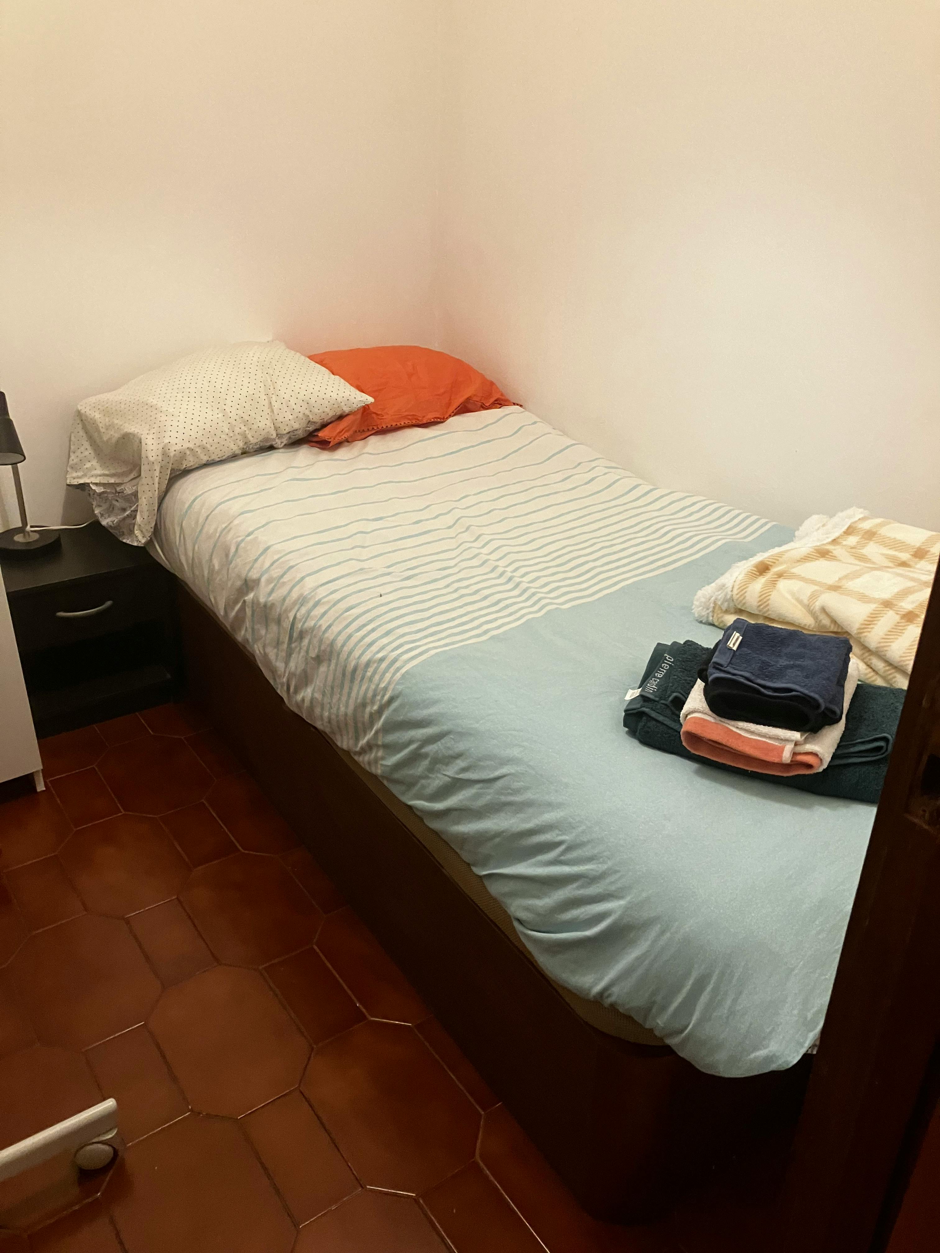 Single room Porto, 1 bed, 9m² — photo 9