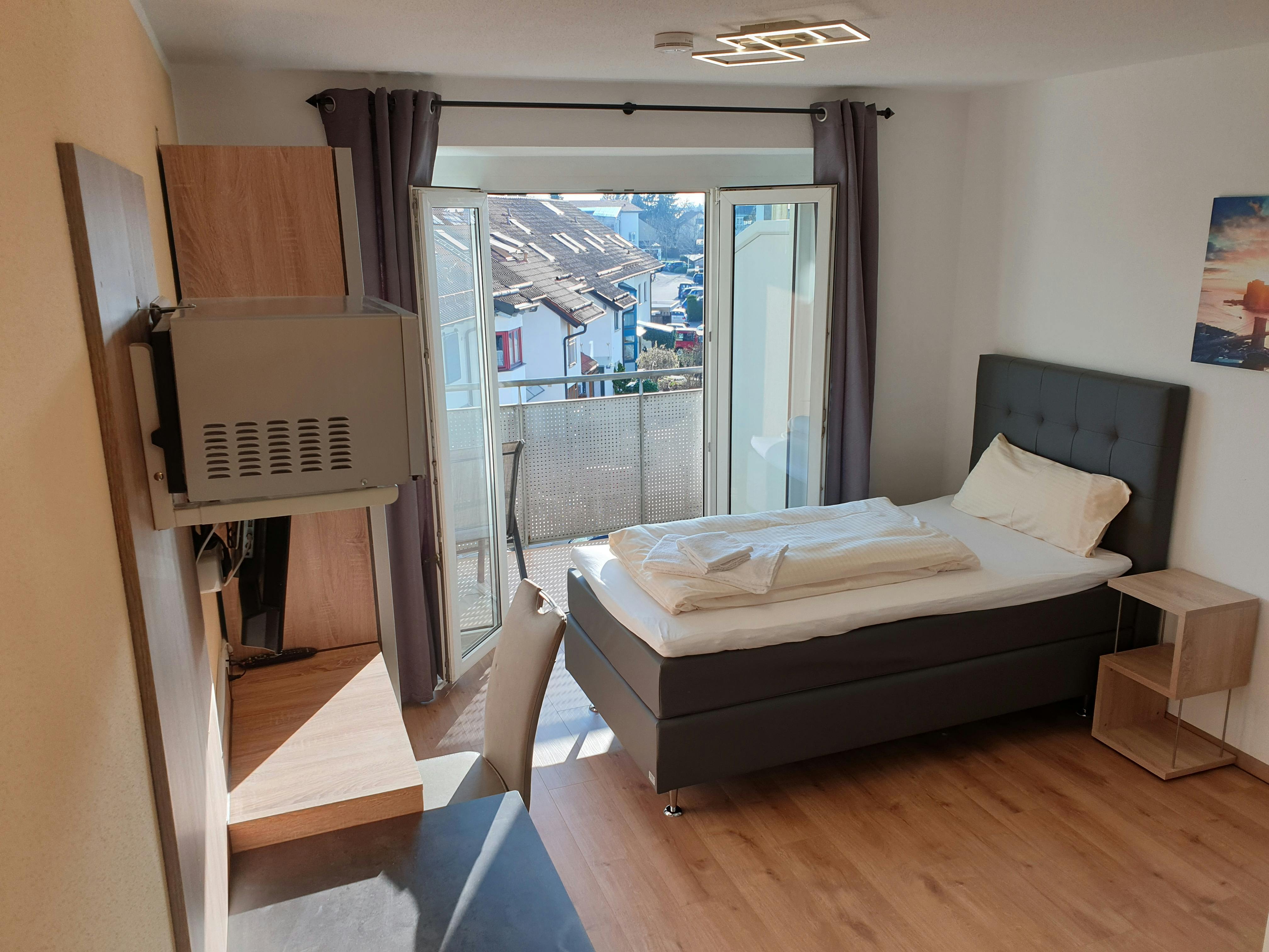 Studio zu mieten für 1.069 € pro Monat in Vaterstetten, Baldhamer Straße