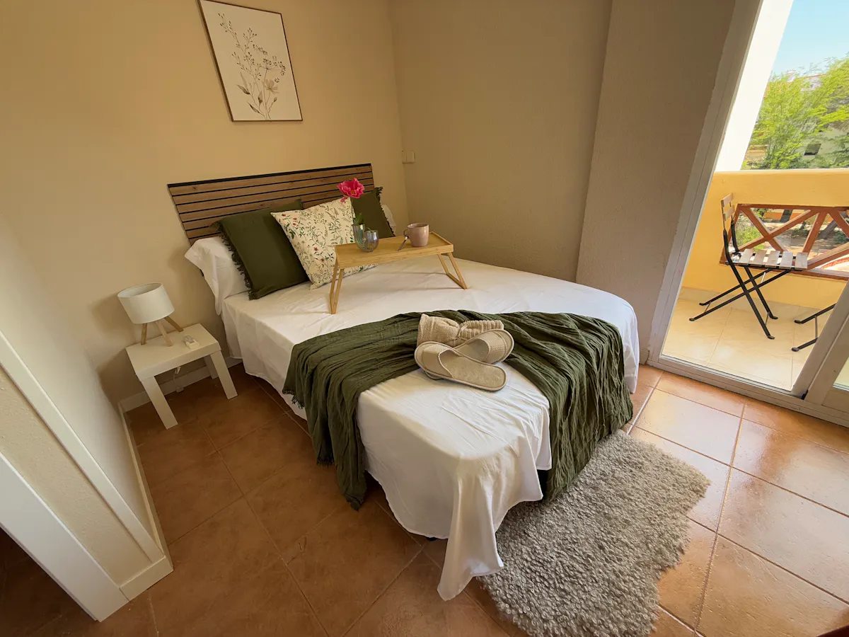 Private room in Avenida de Portugal, Madrid (1638356) ROOM
