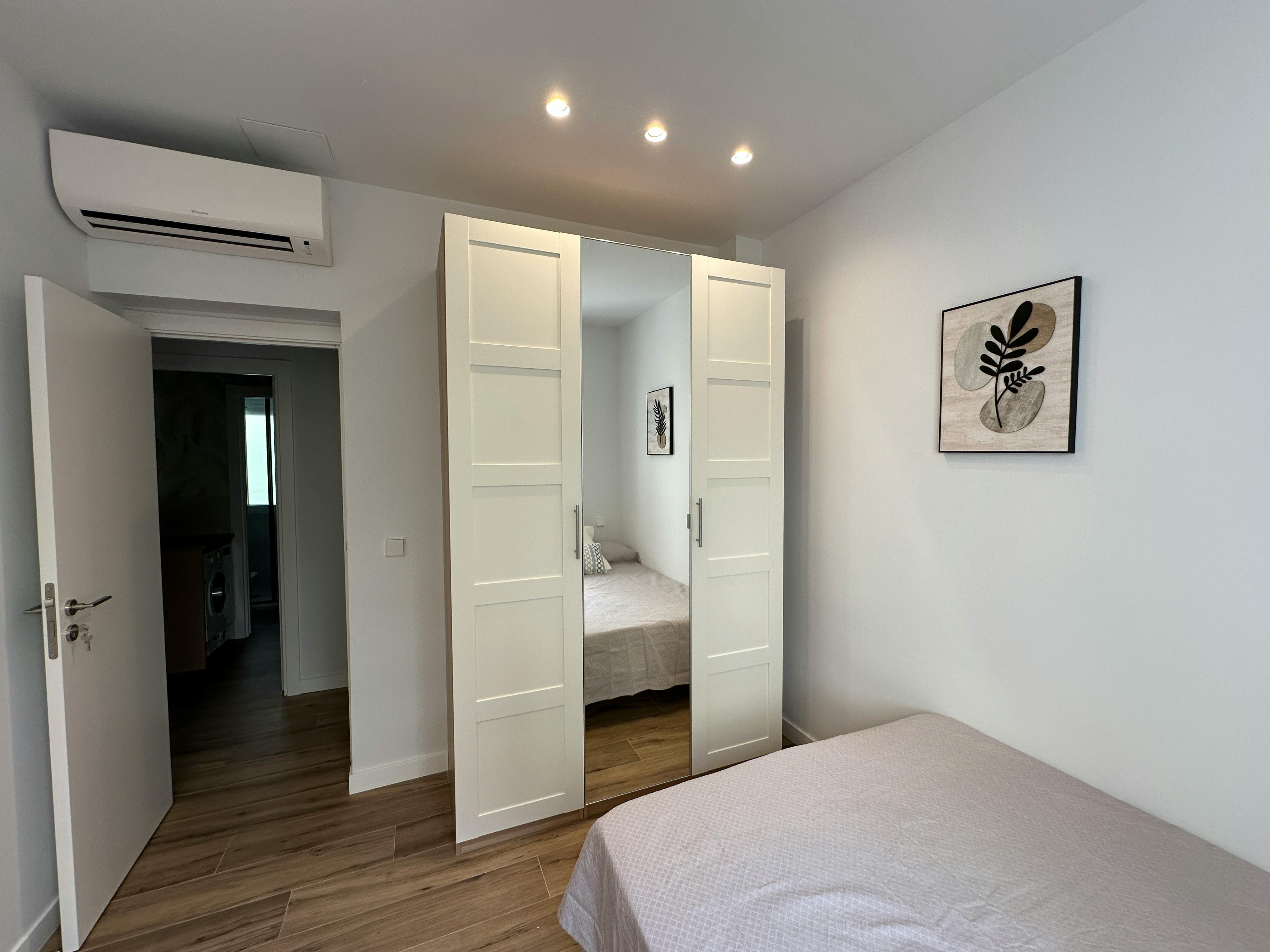 Single room Madrid, 1 bed — photo 2