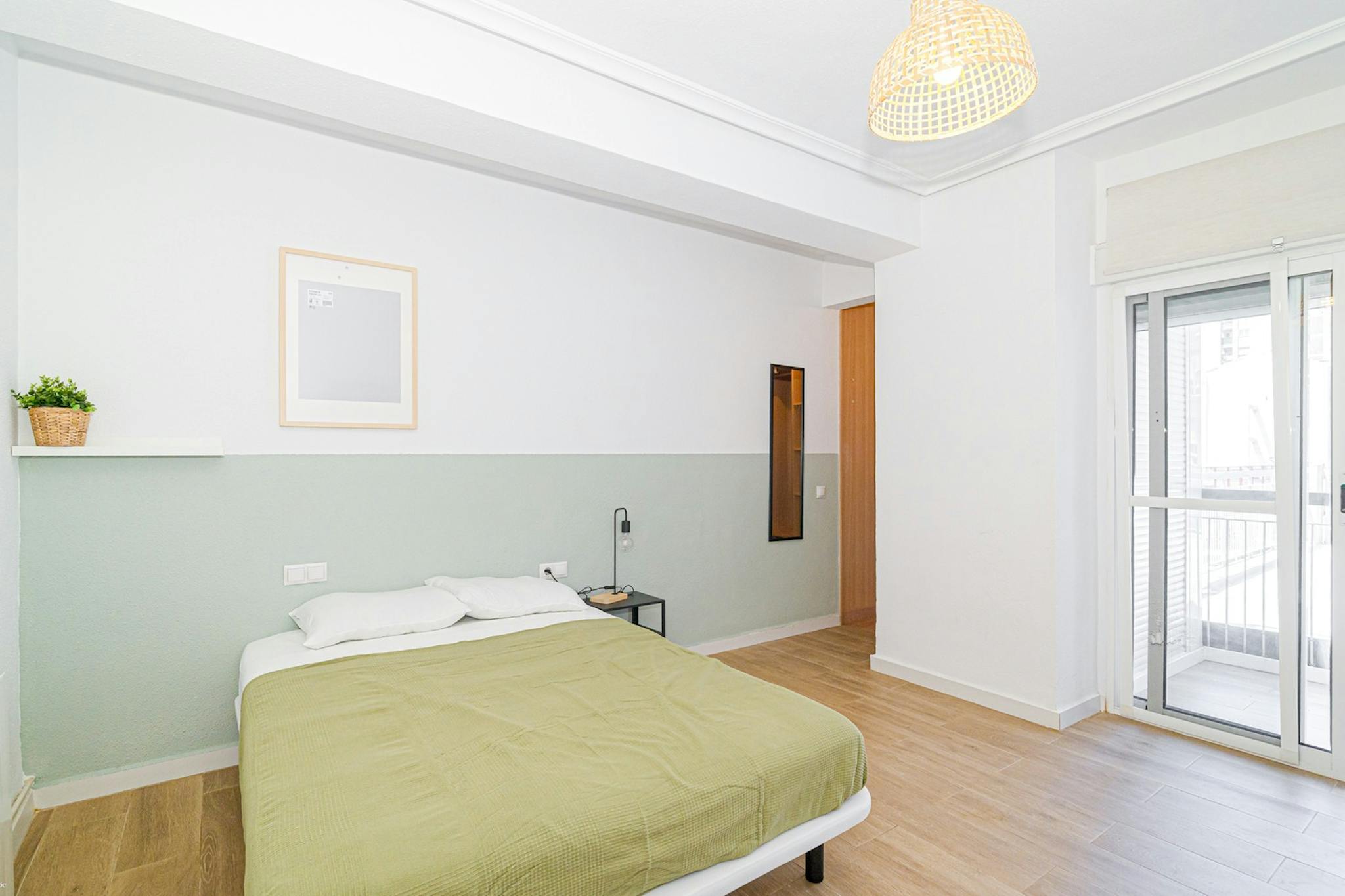 Calle Santa Maria Mazzarelo, Alicante (Alacant) preview