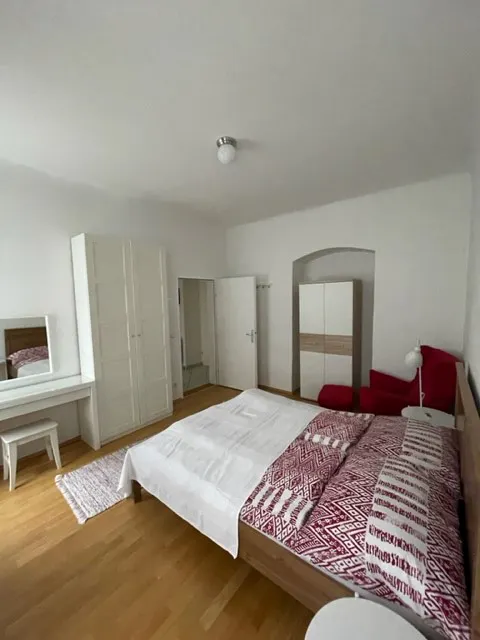 2-Bedroom Apartment in Siebenbrunnengasse, Vienna (1638626) room image 1