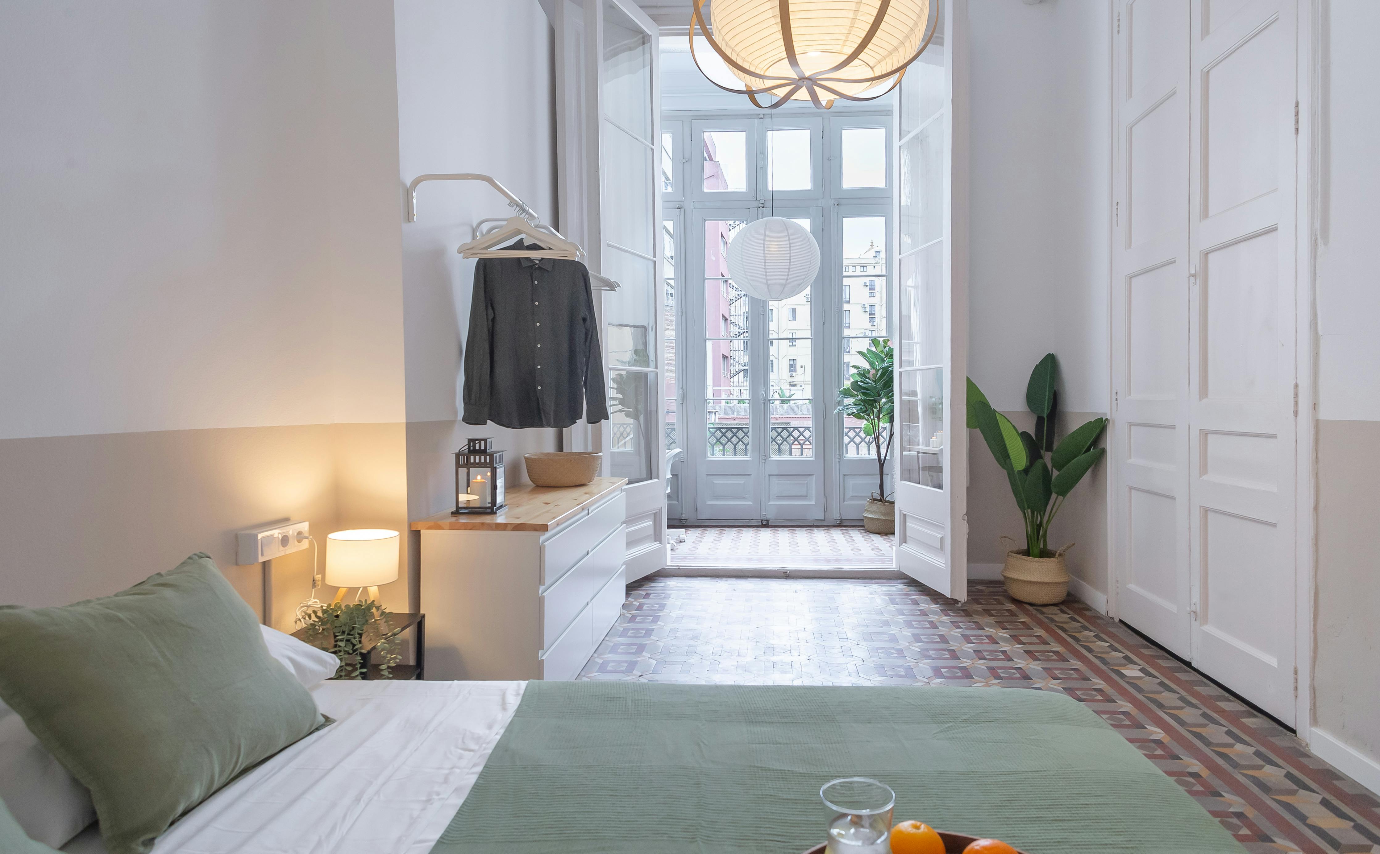 Private room for rent for €1,040 per month in Barcelona, Carrer de Pau Claris