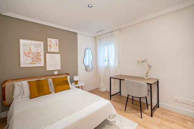Private room in Calle de Félix Boix, Madrid (1638758) room image 1