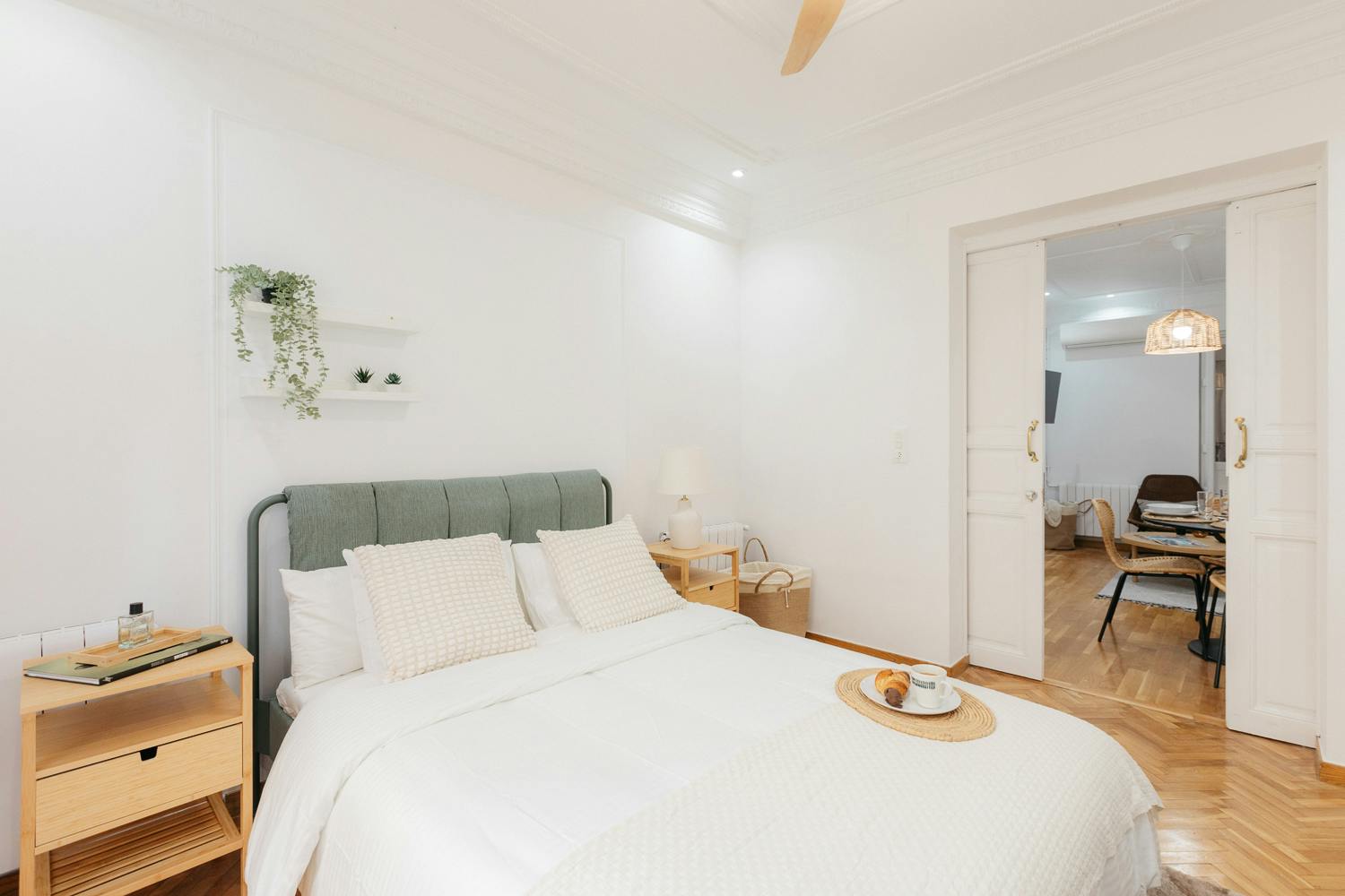 Single room Valencia, 1 bed, 13m² — photo 1