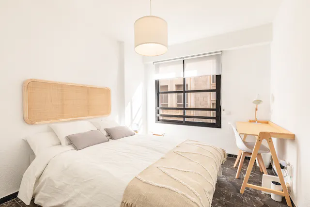 Private room in Carrer de Guillem de Castro, Valencia (1638800) room image 1