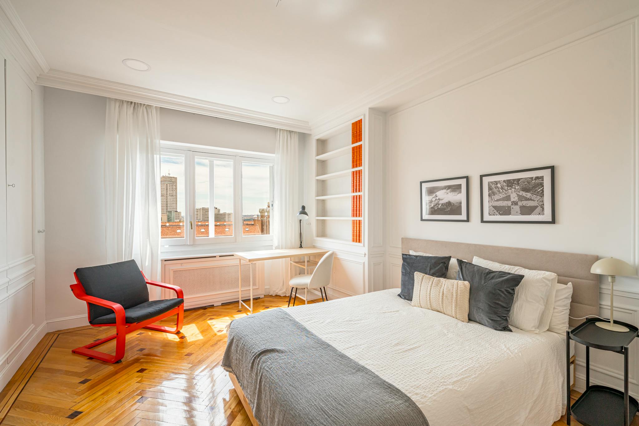 Calle de Alberto Aguilera, Madrid preview