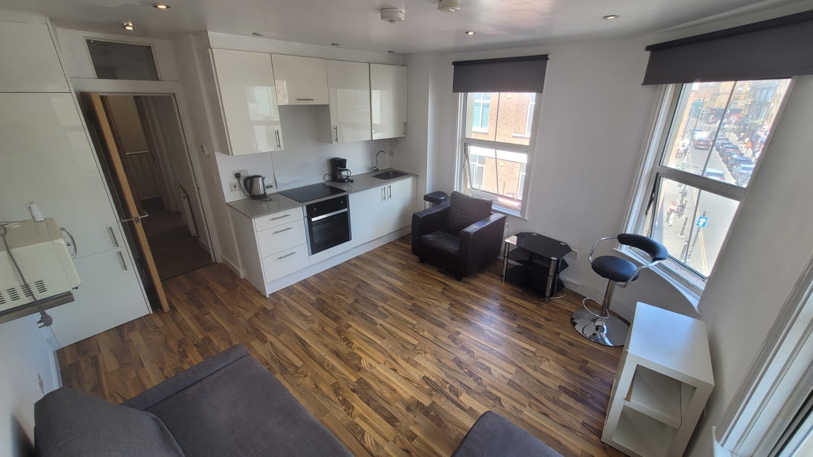 Apartment for rent for £3,150 per month in London, Bacon Street