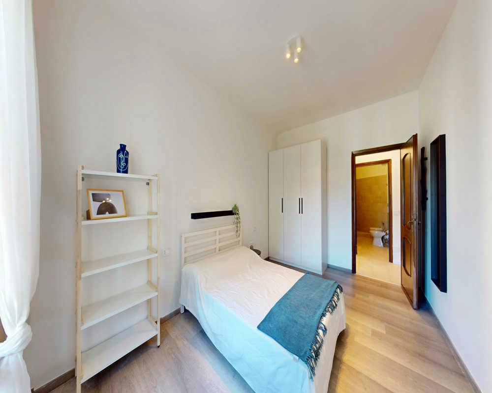 Private room in Via Pola, Milan (1639061) room image 1