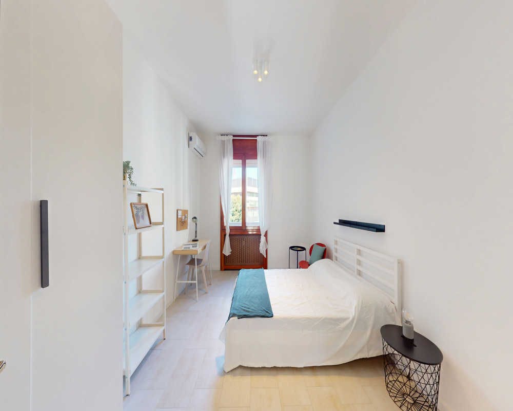 Via Pola, Milan preview