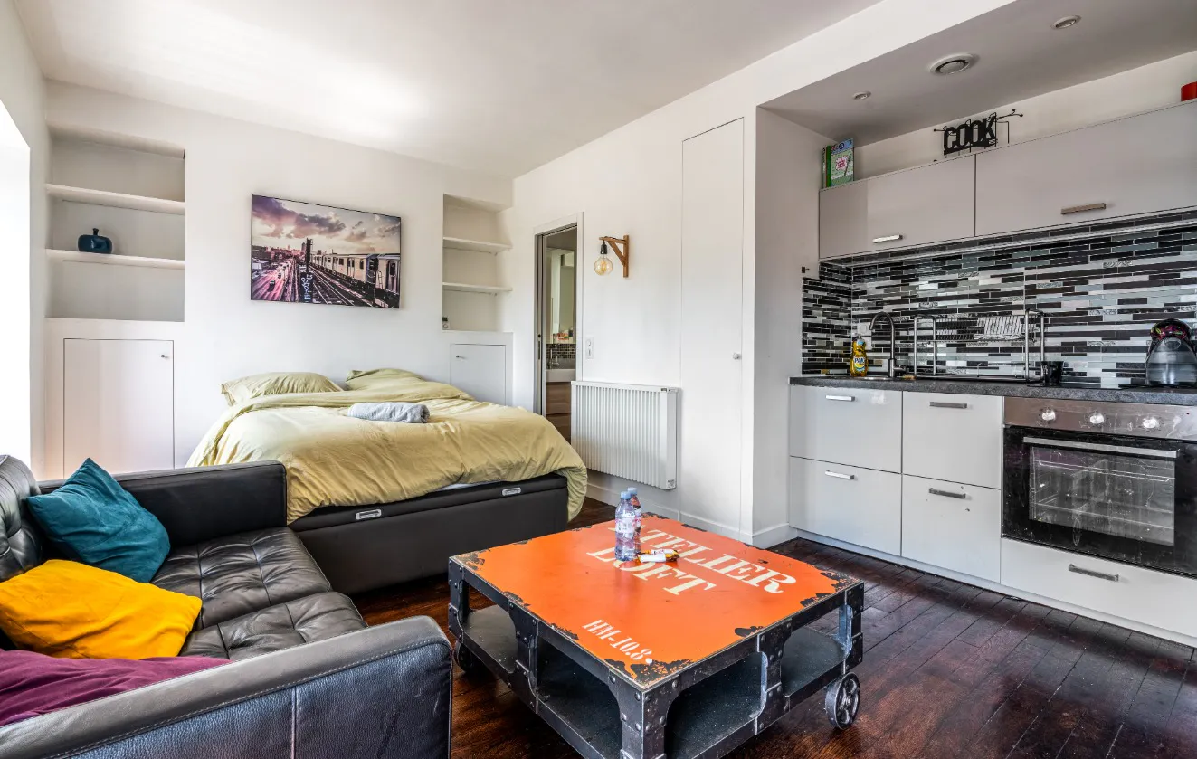 1-Bedroom Apartment in Avenue Charles de Gaulle, Neuilly-sur-Seine (1639070) ROOM 2