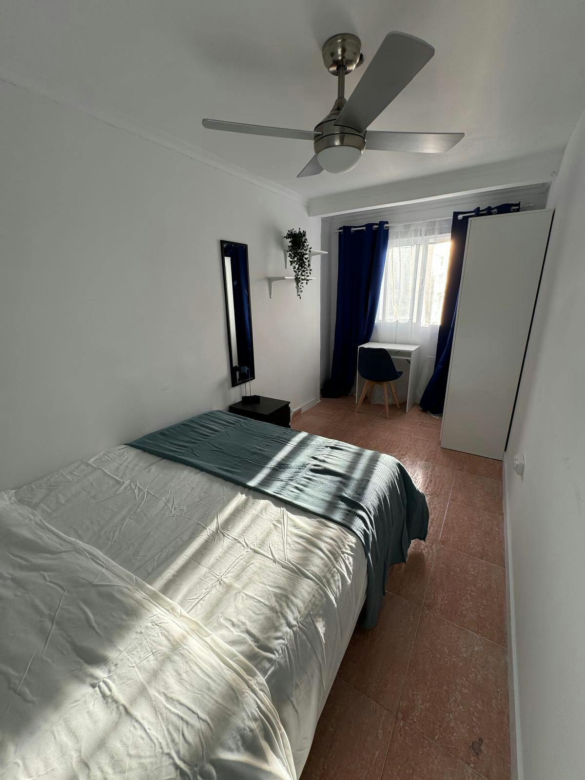Single room Valencia, 1 bed, 8m² — photo 3