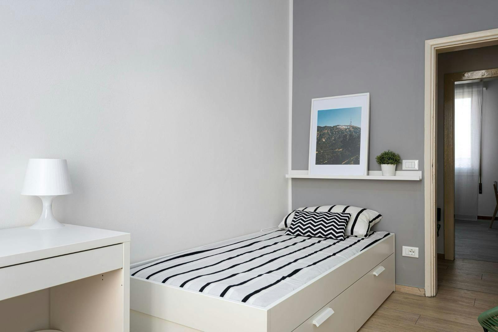 Single room Florence, 1 bed, 10m² — photo 3