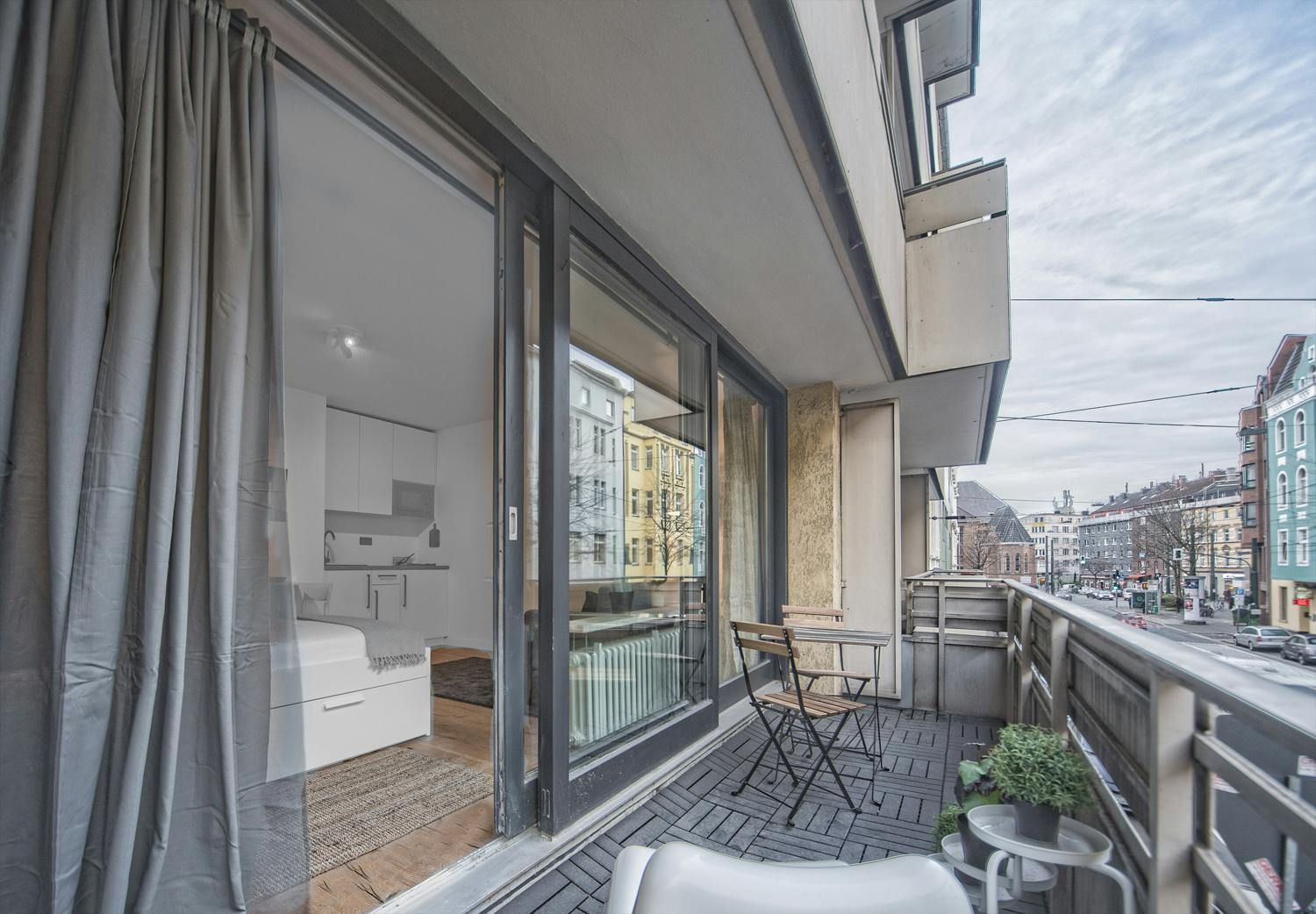 Studio te huur voor € 990 per maand in Düsseldorf, Gladbacher Straße