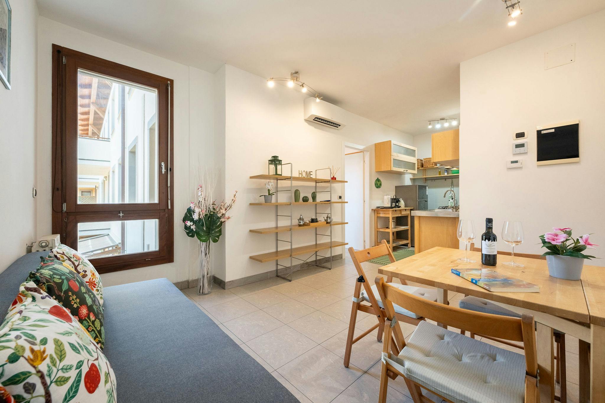 Apartment for rent for €1,500 per month in Florence, Piazza Giovanni Spadolini