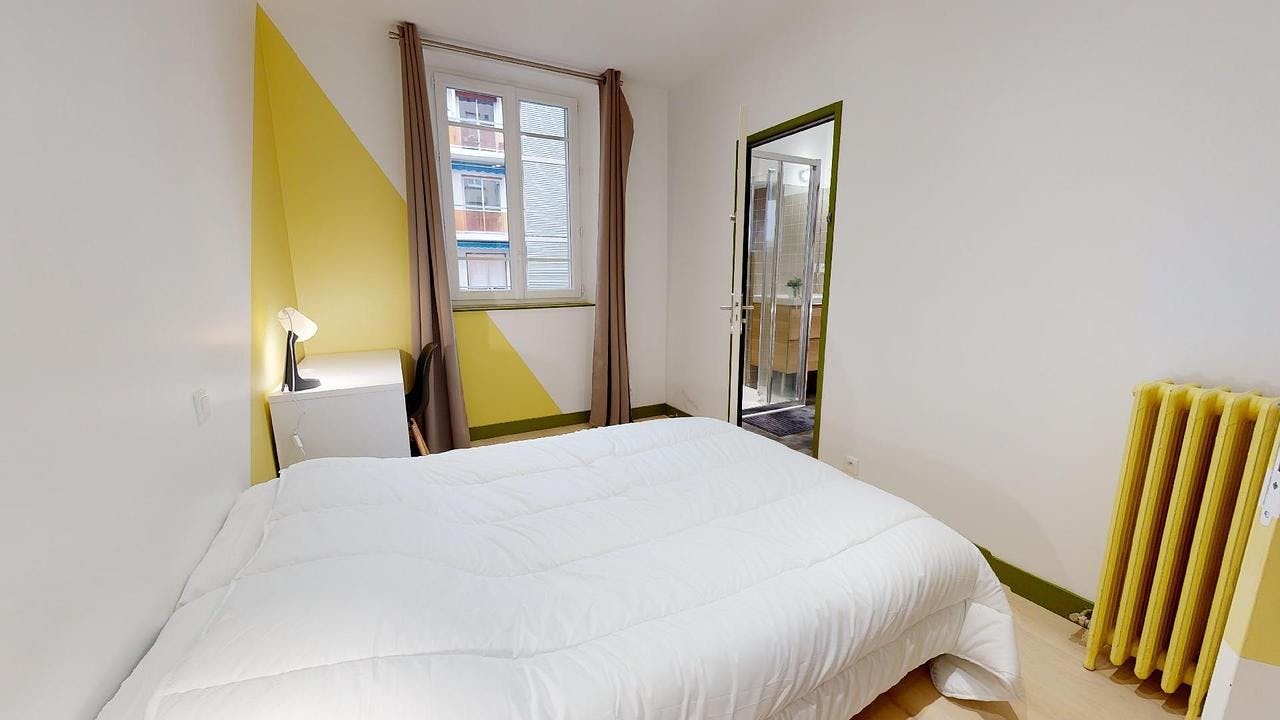 Chambre privée à louer pour 453 €/mois à Clermont-Ferrand, Rue de Rabanesse