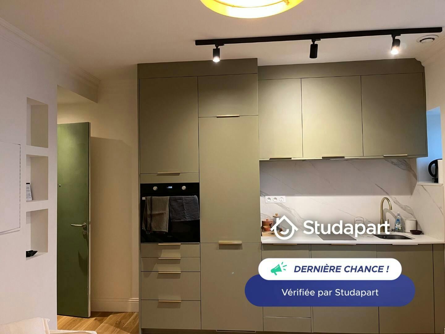 Apartament de închiriat pentru 700 EUR pe lună în Guéthary, Avenue Monseigneur Mugabure