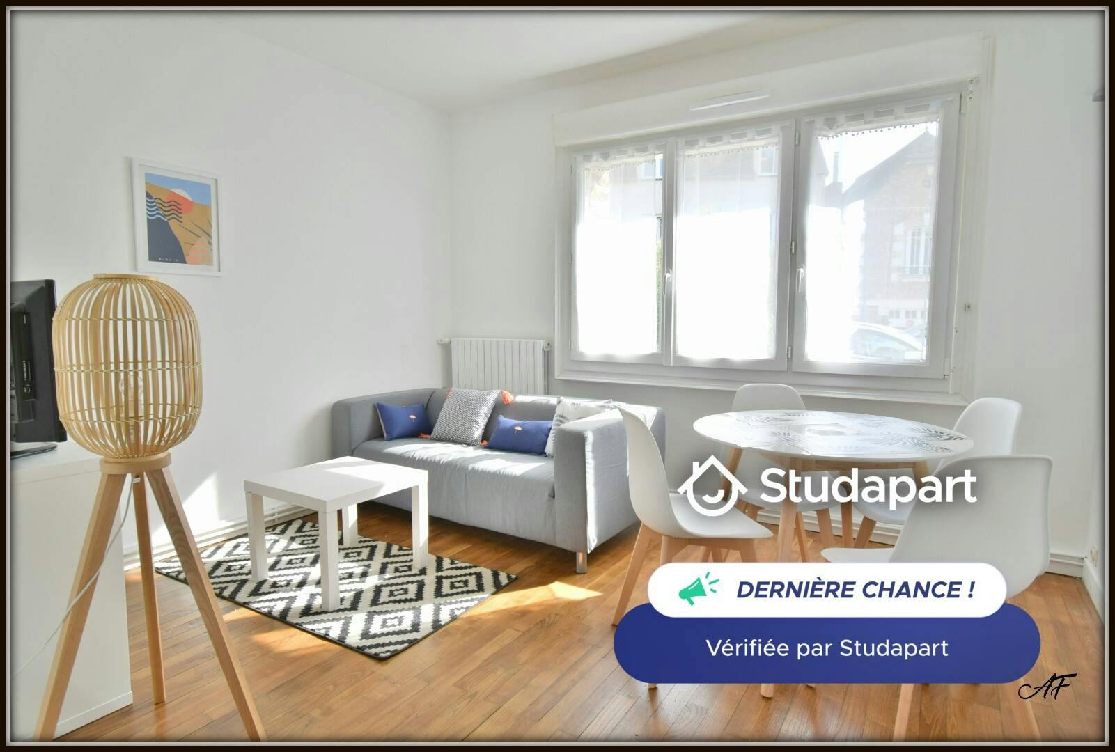 Квартира за оренду для 1 370 EUR на місяць у Rennes, Rue de Châteaugiron