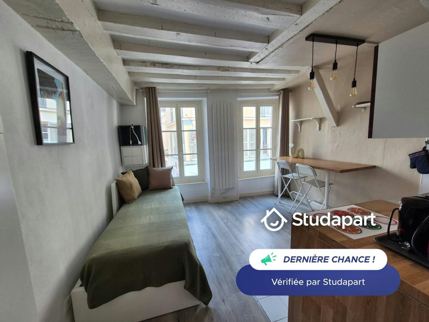 Appartamento in affitto a 785 € al mese a Fontainebleau, Rue des Sablons