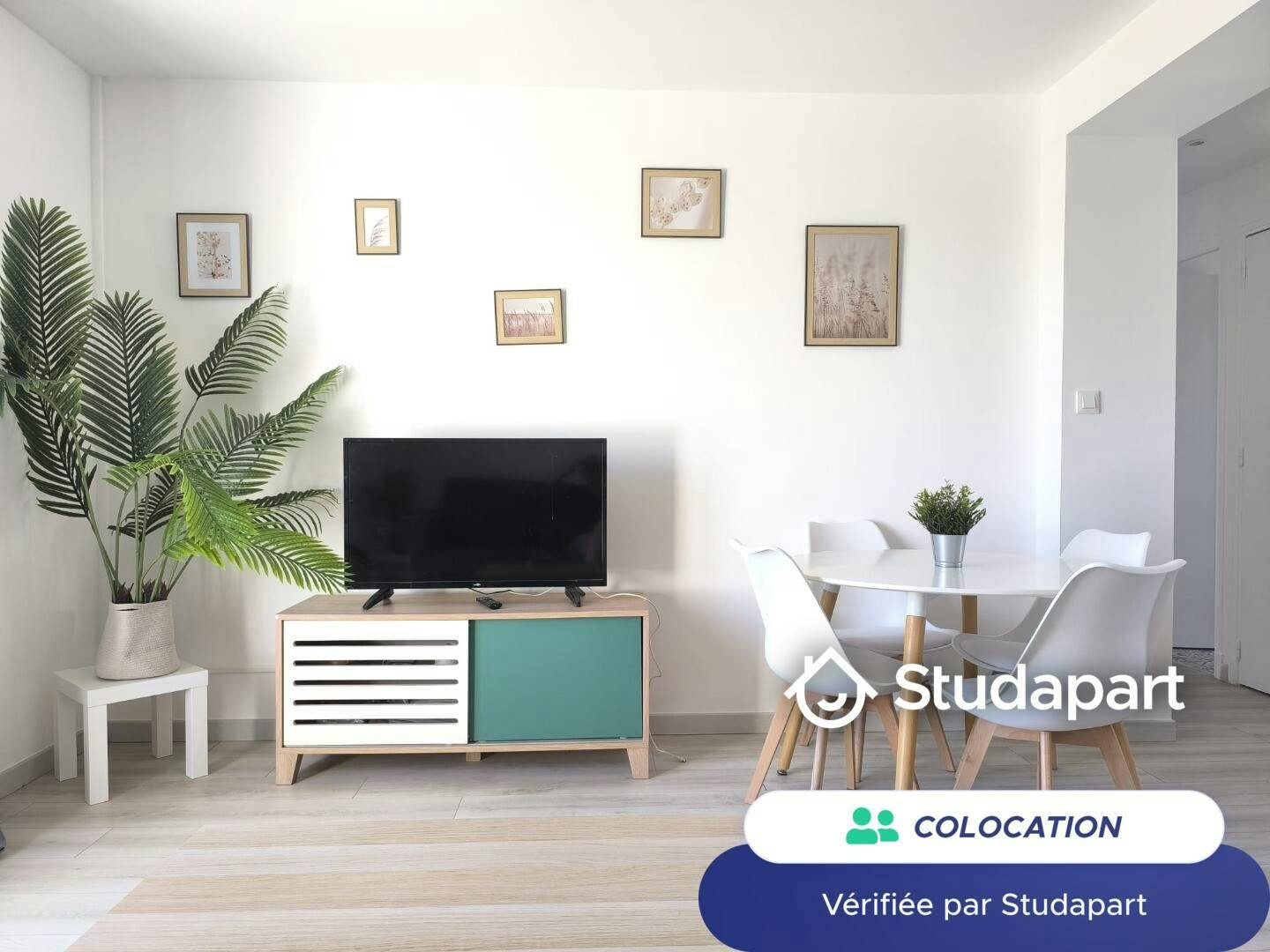 Cameră privată de închiriat pentru 410 EUR pe lună în Alès, Boulevard Charles Gounod