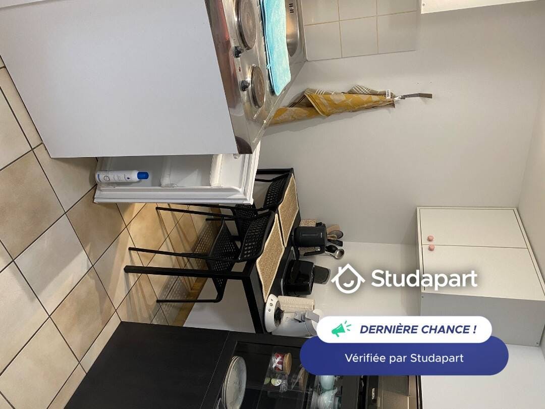 Apartment for rent for €700 per month in Bry-sur-Marne, Rue Denis Lavogade