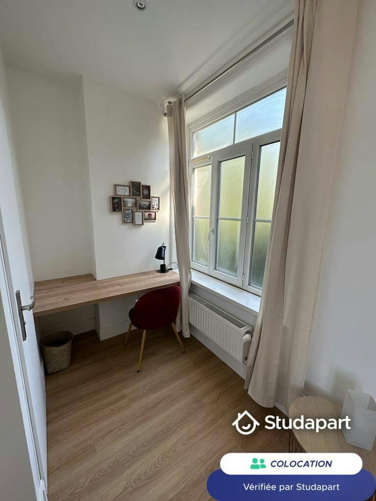 Private room for rent on Rue Eugène Jacquet, Lille - Vue 5