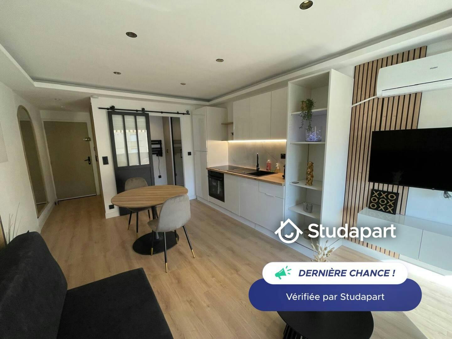 Apartment for rent for €760 per month in Six-Fours-les-Plages, Rue Curet Bas