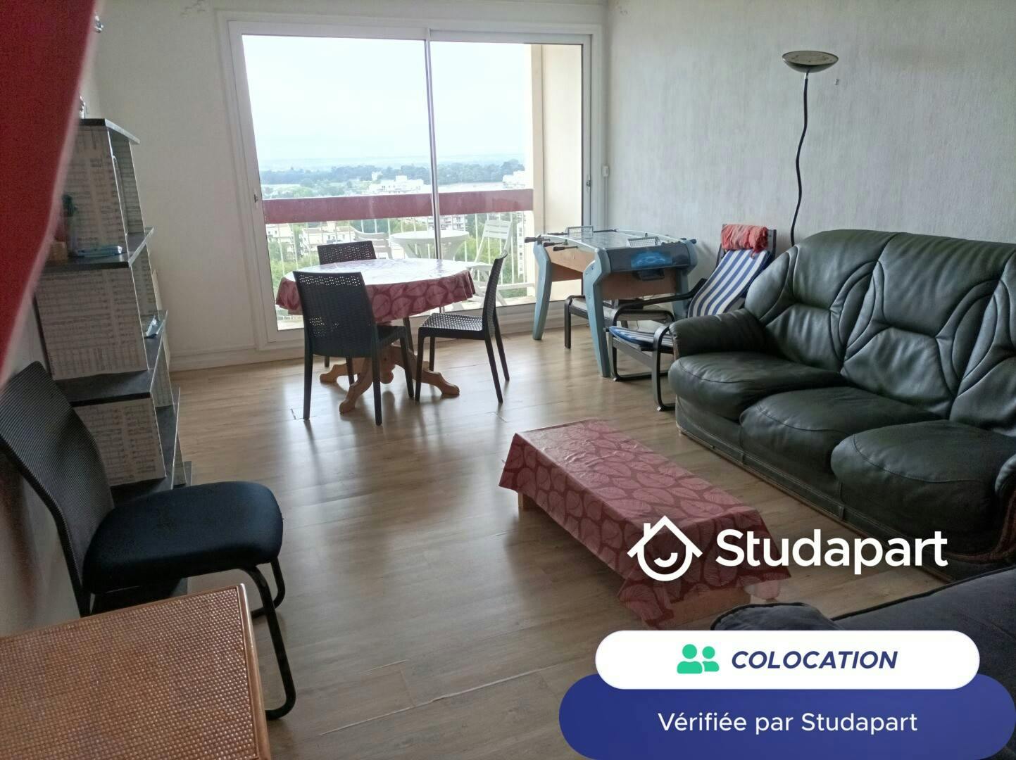 Private room for rent for €419 per month in Angers, Square des Caléïdes