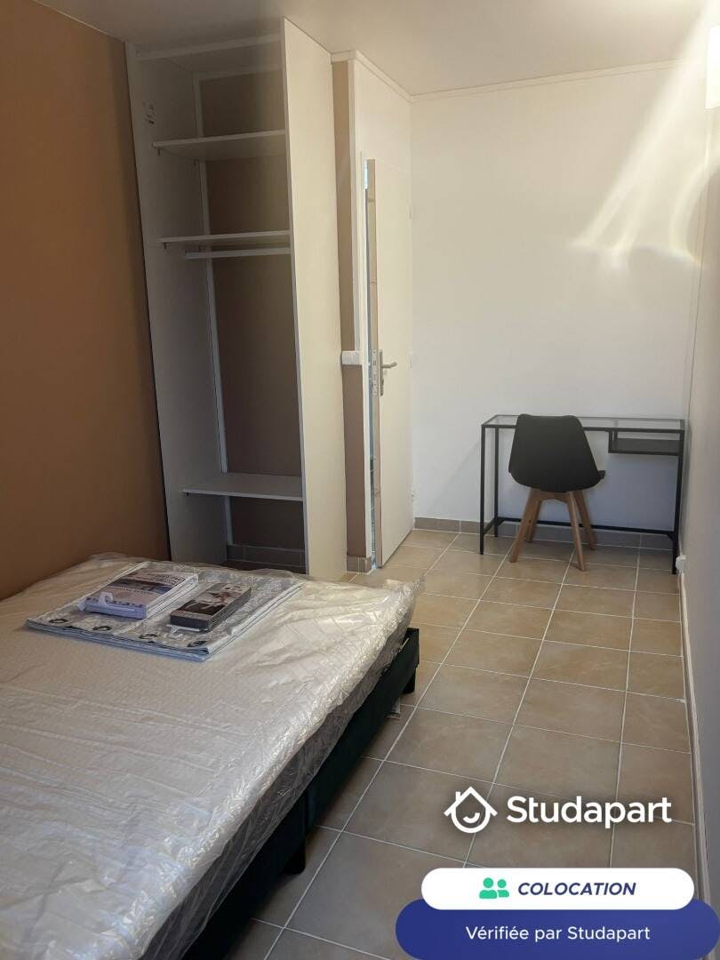 Private room for rent for €410 per month in Élancourt, Résidence les Nouveaux Horizons