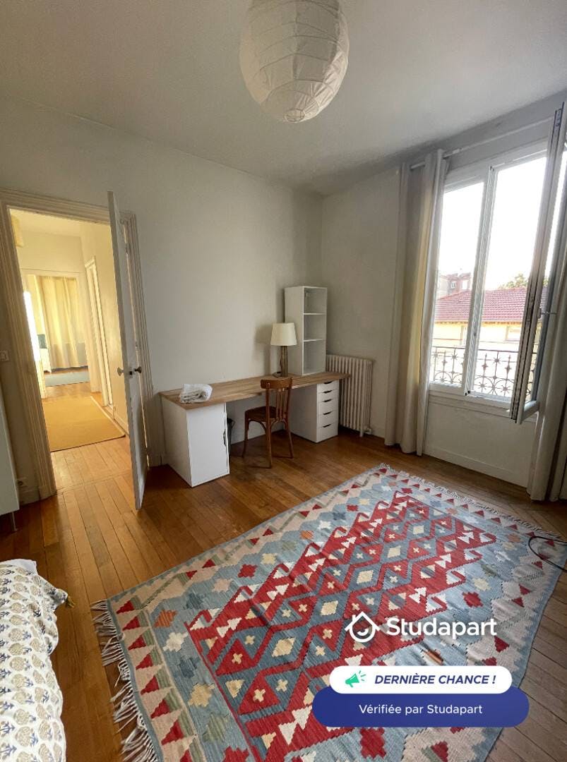 Private room for rent for €650 per month in La Garenne-Colombes, Rue Pierre Brossolette