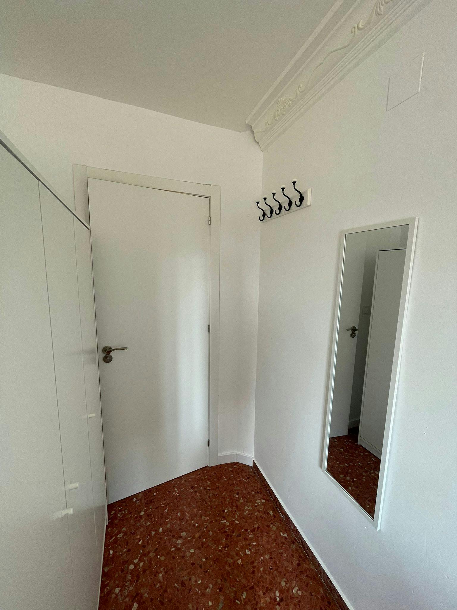 Single room Xirivella, 1 bed, 10m² — photo 10