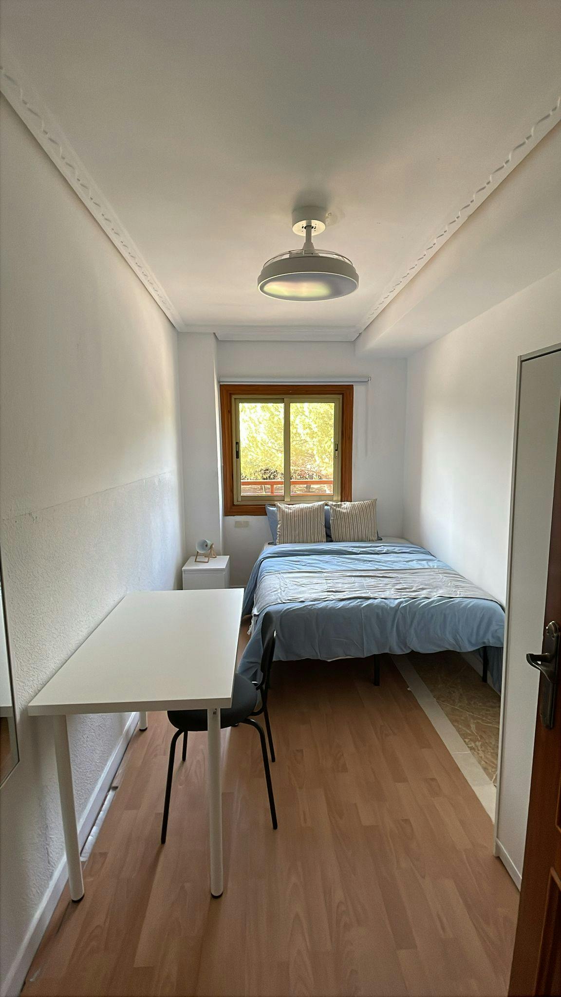 Single room Xirivella, 1 bed, 10m² — photo 5