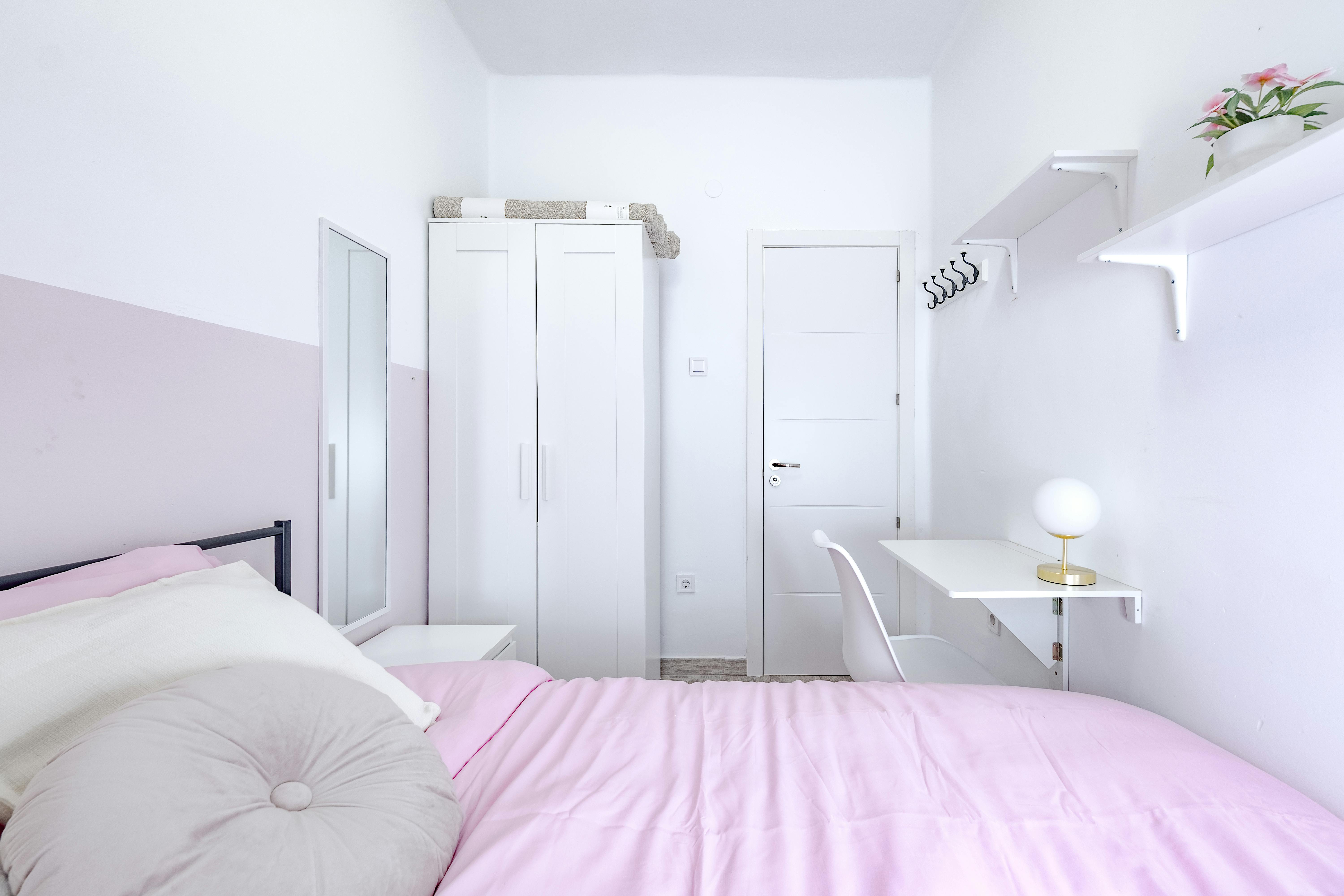 Single room Catarroja, 1 bed, 8m² — photo 1