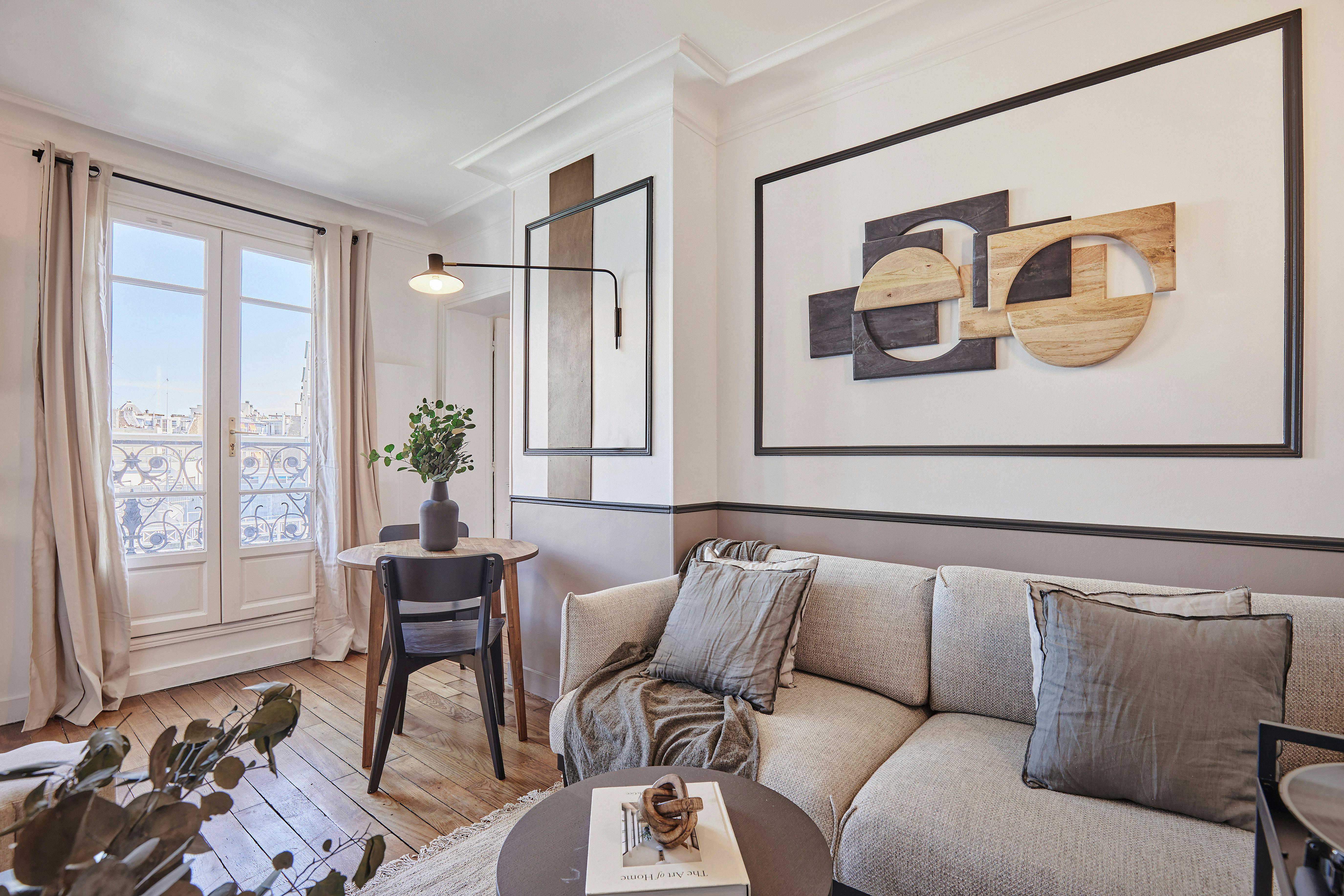 Apartment for rent for €2,187 per month in Paris, Boulevard de Grenelle
