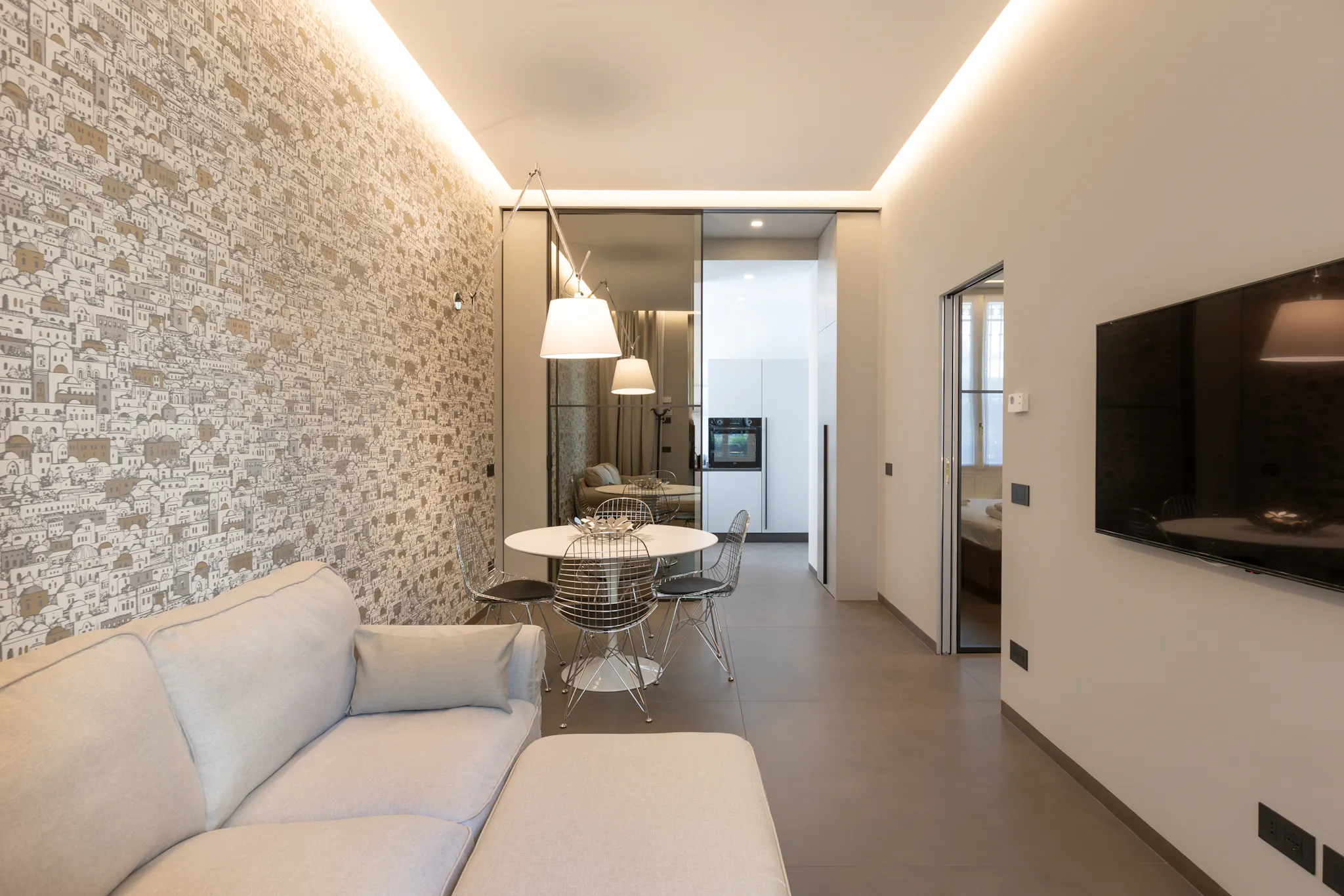 Via Guido D'Arezzo, Milan preview