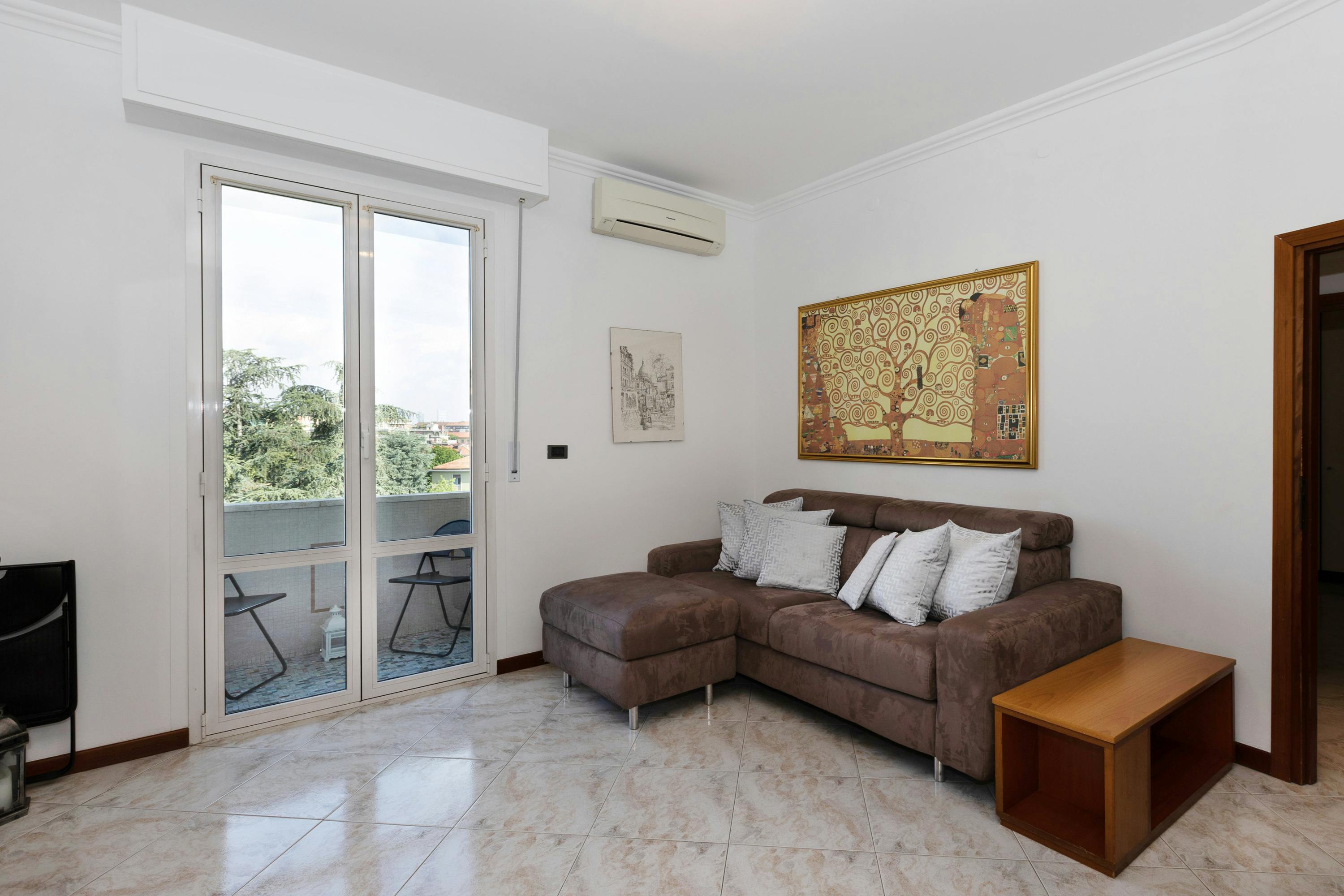 Apartment for rent for €3,200 per month in Milan, Via Privata Pietro Ogliari