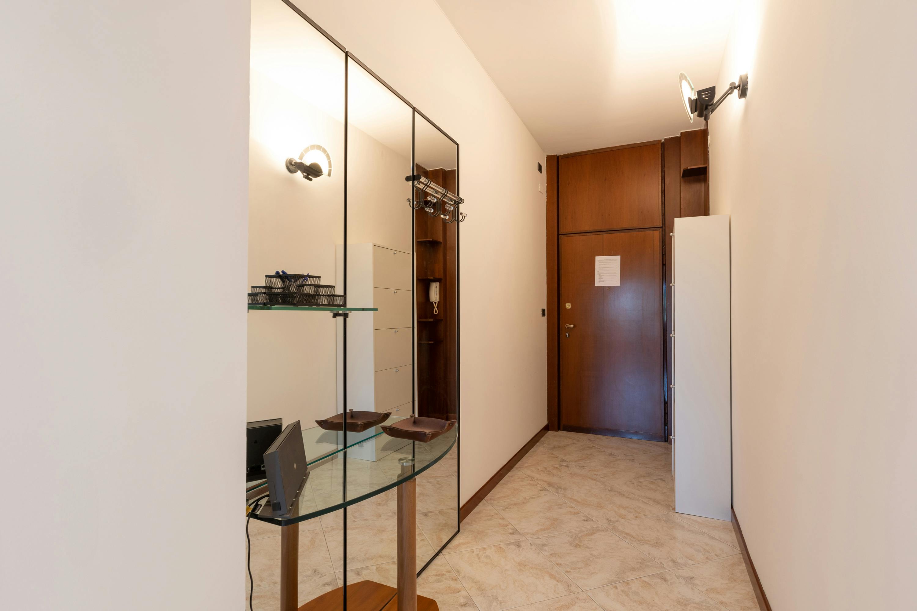 Apartment Milan, 2 beds — photo 2