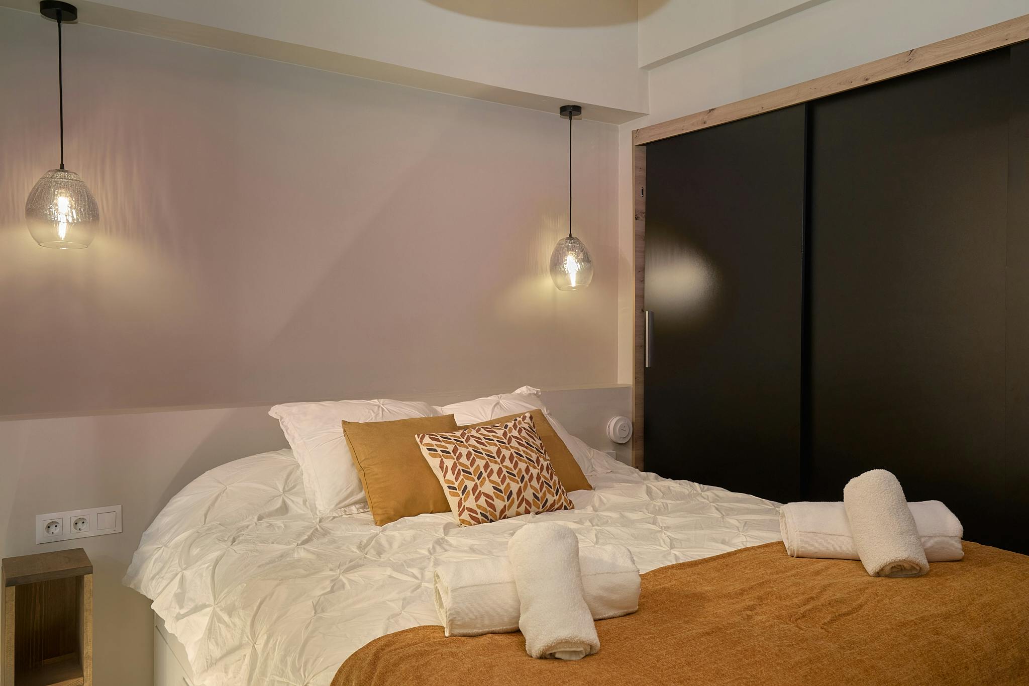 Apartment for rent for €1,900 per month in Barcelona, Carrer del Comte d'Urgell