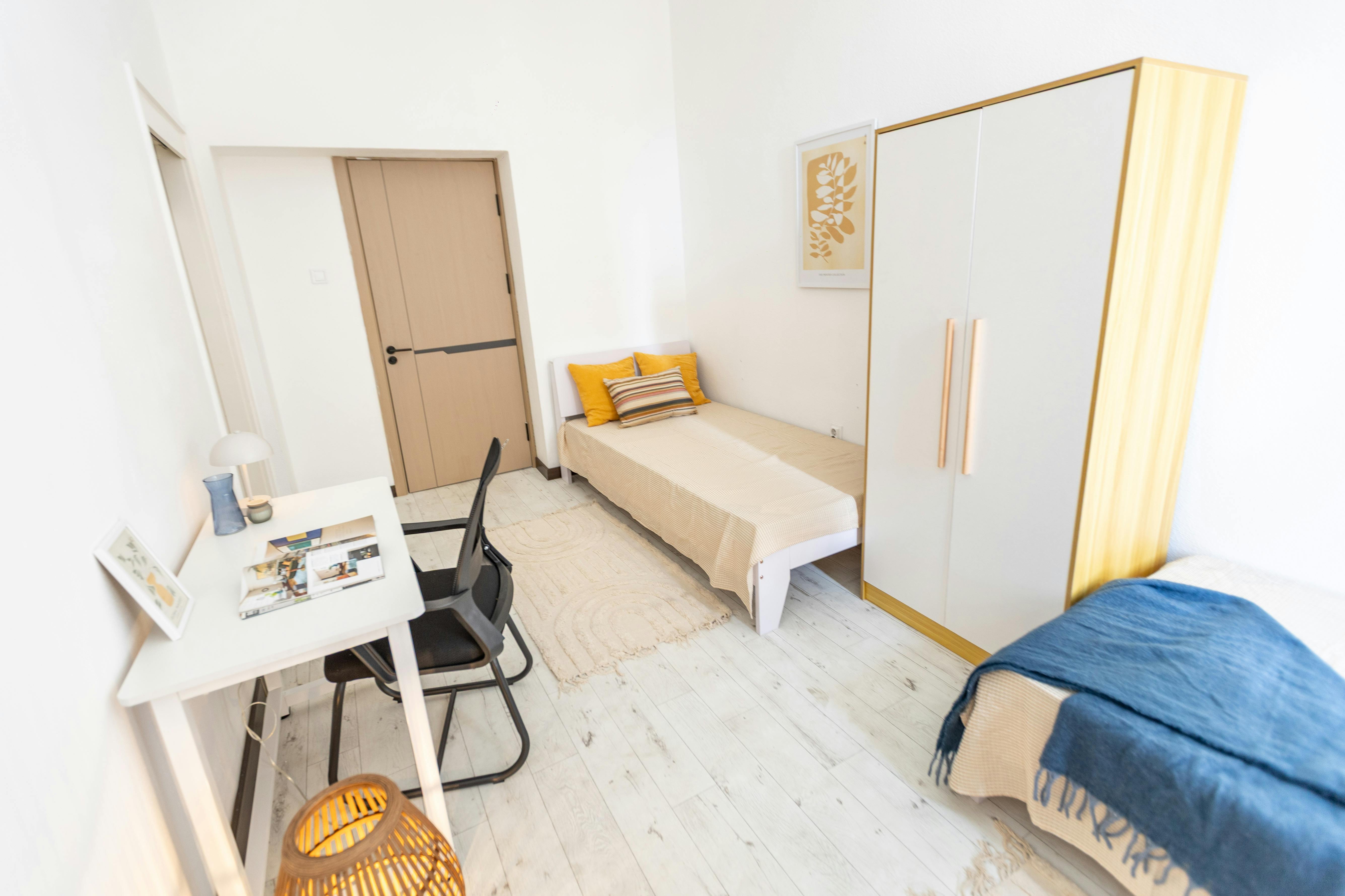 Double room Budapest, 1 bed, 17m² — photo 13