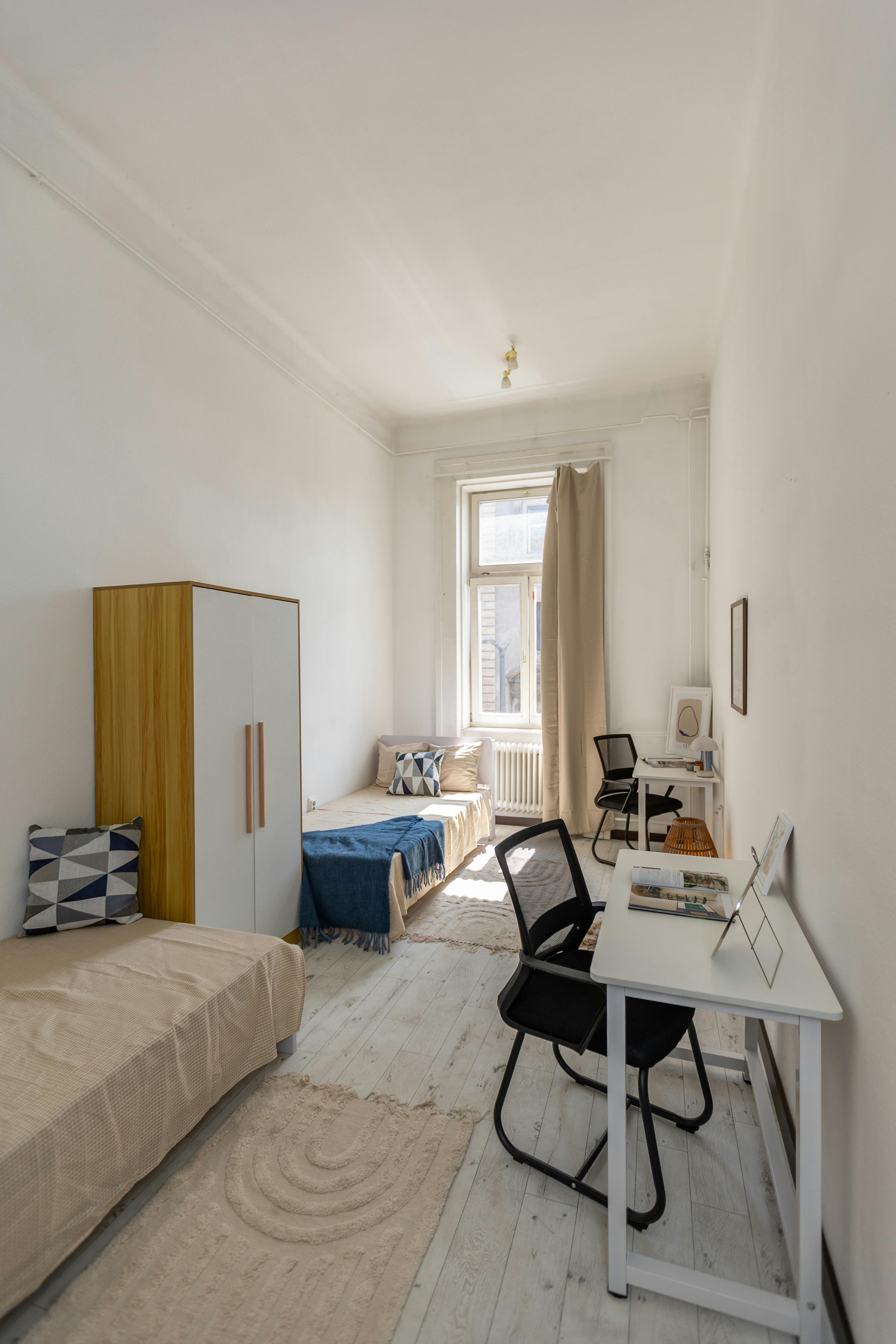 Double room Budapest, 1 bed, 17m² — photo 11