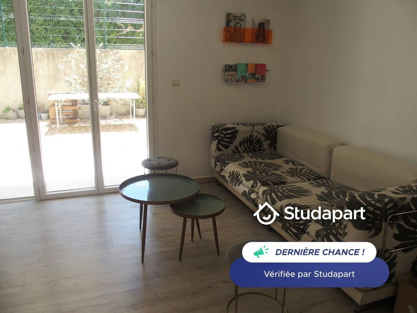 公寓 正在以 €800 的月租出租，其位于 Arles, Rue Ancien Moulin À Tabac