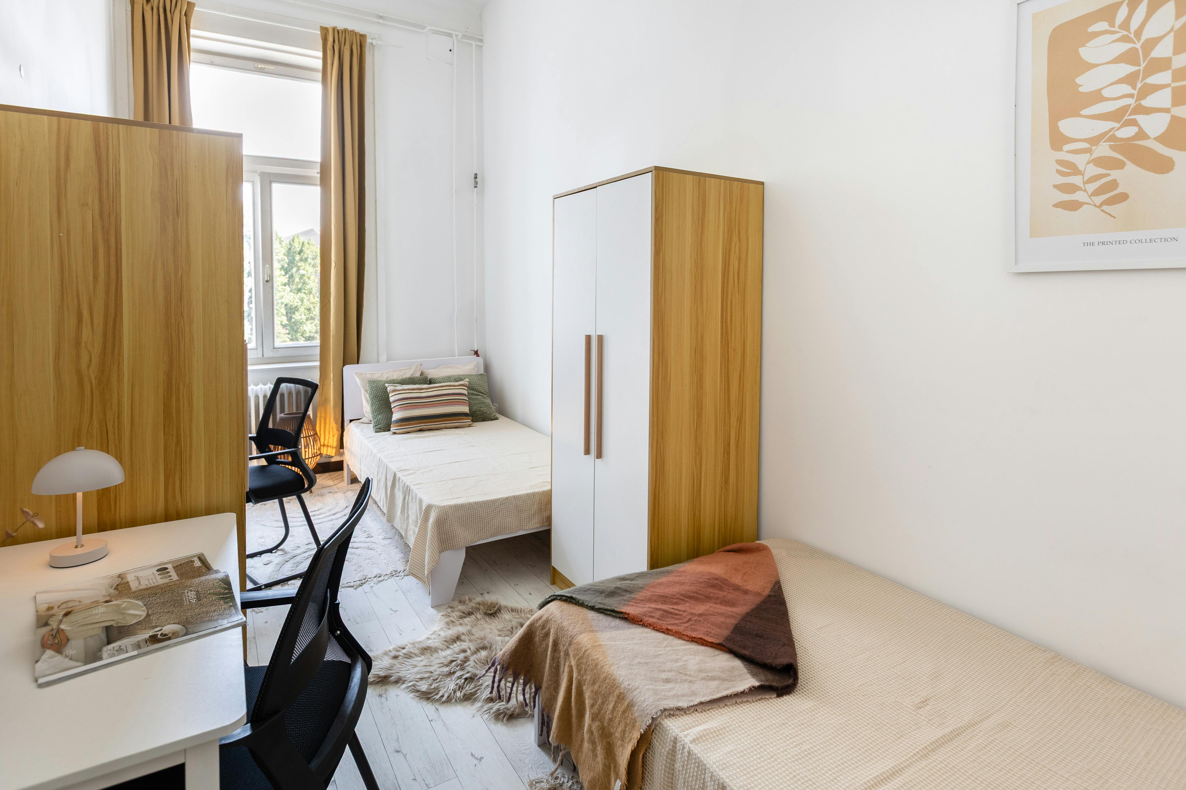 Double room Budapest, 1 bed, 13m² — photo 11