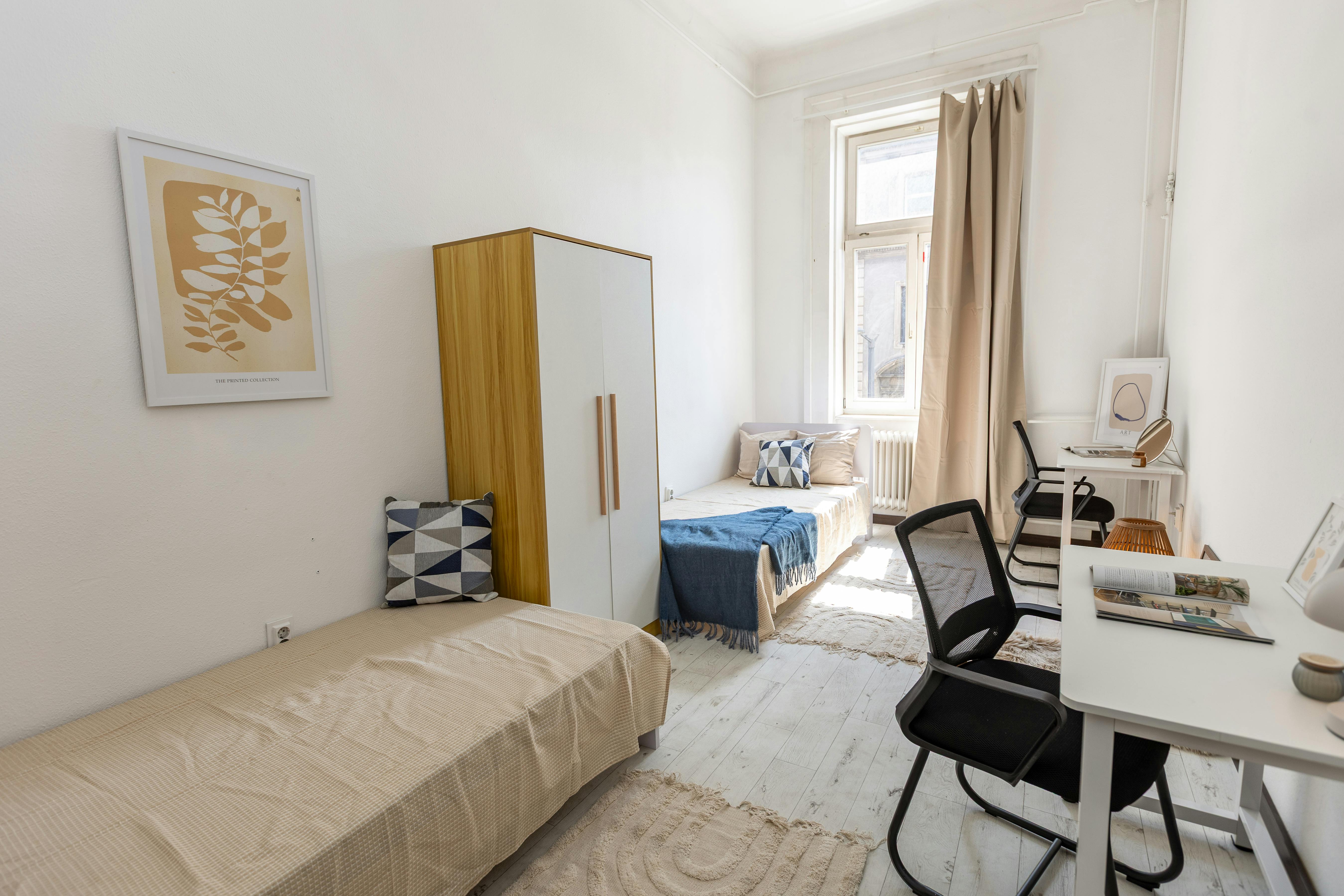 Double room Budapest, 1 bed, 15m² — photo 9