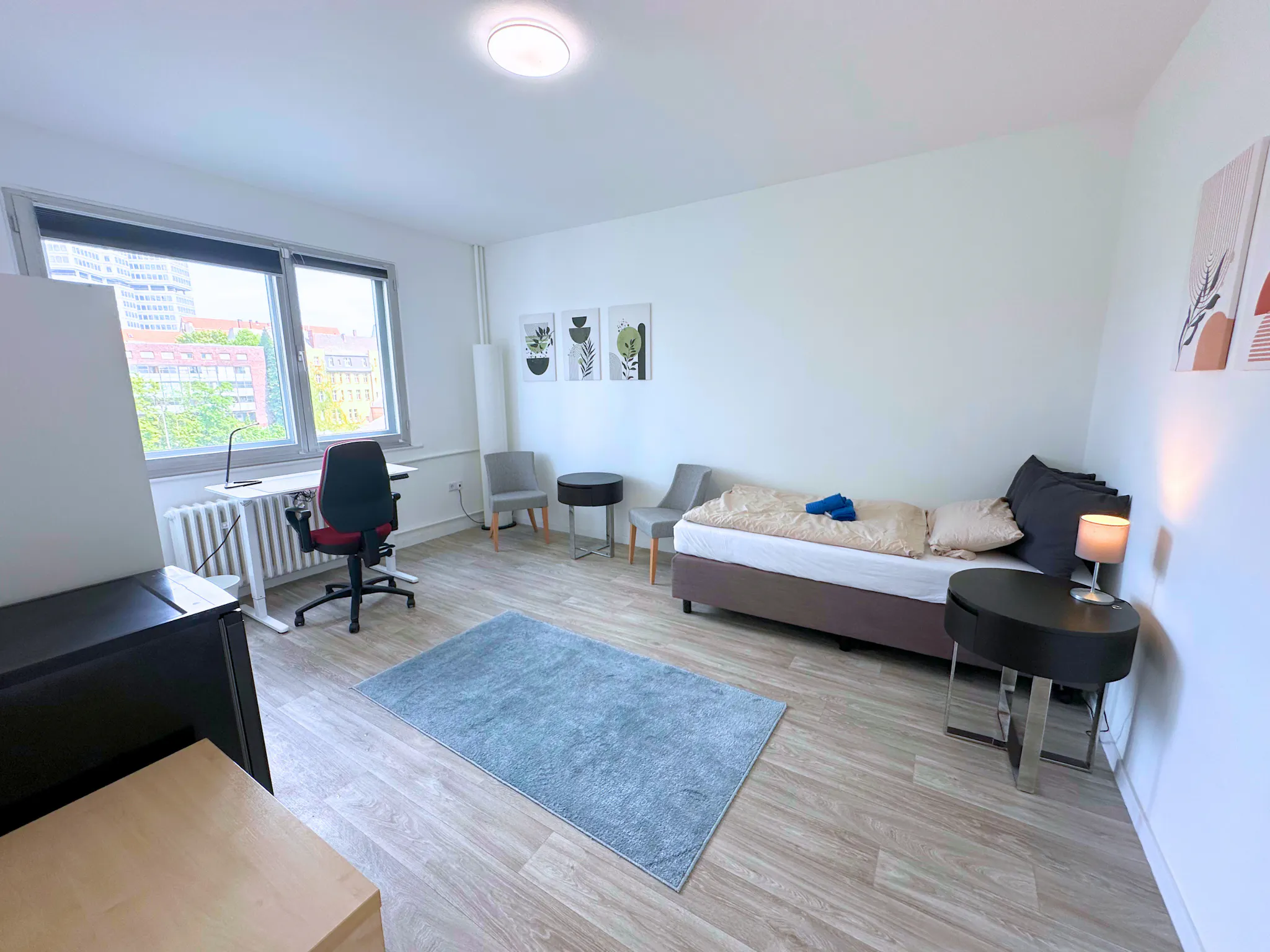 Friedrichsruher Straße, Berlin preview